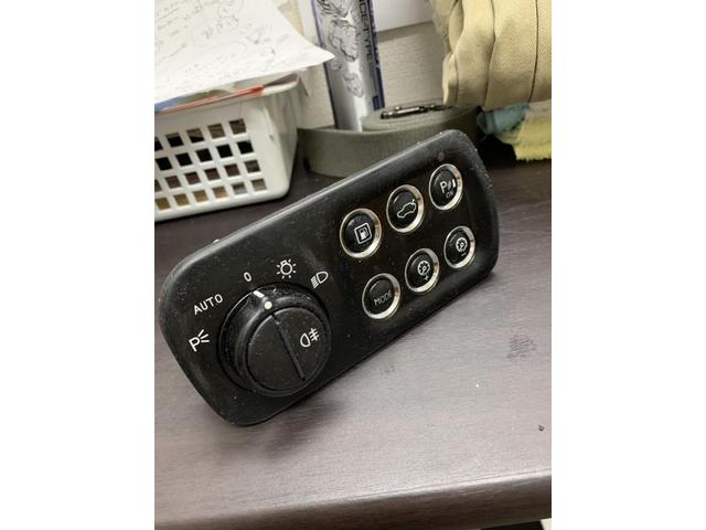 マセラティ　グラントゥーリズモ　内装補修・修理
内装ベタつき除去　埼玉東京千葉