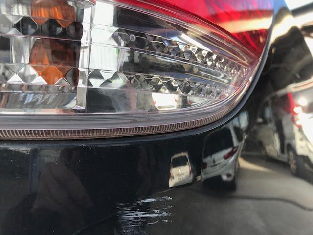 ウイッシュ　リアバンパー交換　右側リヤフェンダー板金