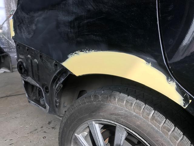 ウイッシュ　リアバンパー交換　右側リヤフェンダー板金