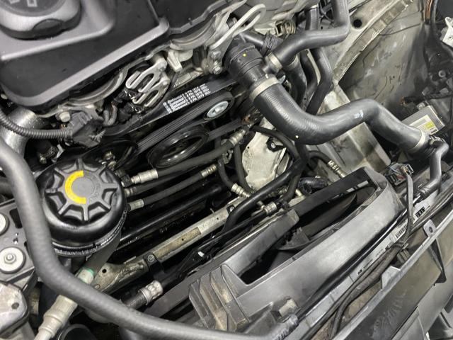 BMW 320i E91  ラジエーター交換 ウォーターポンプ交換 パワステポンプ交換 サーモスタット交換 クーラントホース交換 ドライブベルト交換 整備 修理 八千代市