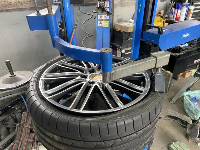 ポルシェ パナメーラ4E 971 ホイールインチアップ TPMSセンサー ポルシェ パナメーラ4E 971 ホイールインチアップ TPMSセンサー
