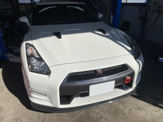 日産 GT-R R35　エンジンオイル　ブレーキフルード交換　整備　修理　故障診断　車検　八千代市