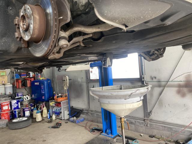 BMW 320d F31　車検　法定24ヶ月点検　整備　エンジンオイル交換　ブレーキフルード交換　コンピューター診断　修理　整備　点検　八千代市