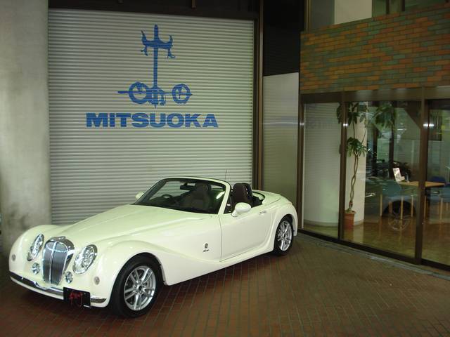 （株）光岡自動車　東京ショールーム4