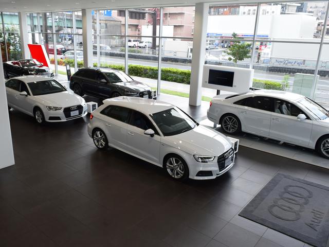 Ａｕｄｉ　Ａｐｐｒｏｖｅｄ　Ａｕｔｏｍｏｂｉｌｅ　足立