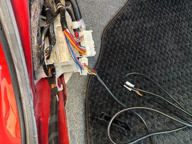 トヨタ ZVW30 プリウス バックカメラ取り付け