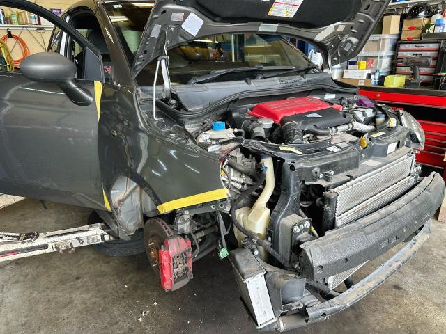 アバルト 595 フロントフェンダー ヘッドライト交換 東京都町田市