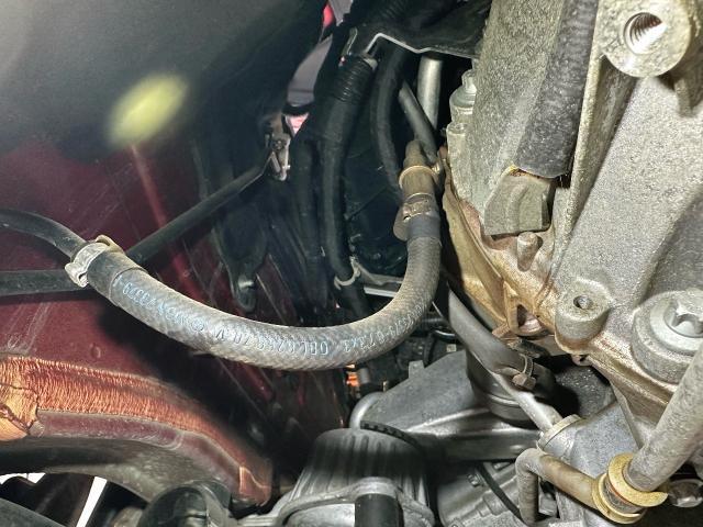 メルセデスベンツ W205 C180 燃料漏れ ウィンドウウォッシャー液漏れ修理 東京都町田市