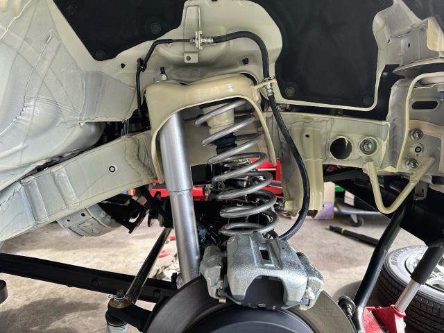 スズキ JB64W ジムニー 5型 新車 リフトアップ