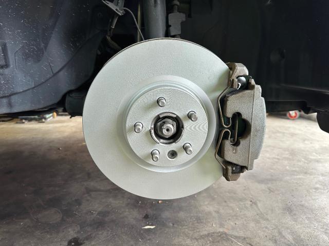 ランドローバー L550 ディスカバリースポーツ ブレーキ整備 東京都町田市