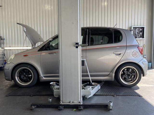 トヨタ ヴィッツ 車高調 取付|グーネットピット トヨタ ヴィッツ 車高調 取付|グーネットピット