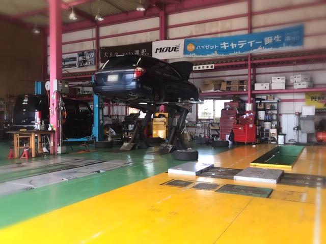 中部運輸局認証工場　リフト５台完備！整備・車検・メンテナンスまで、お車のこと何でもお任せください！