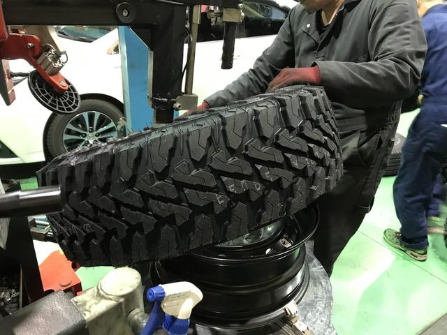 FJクルーザー　タイヤ交換　265/70R17