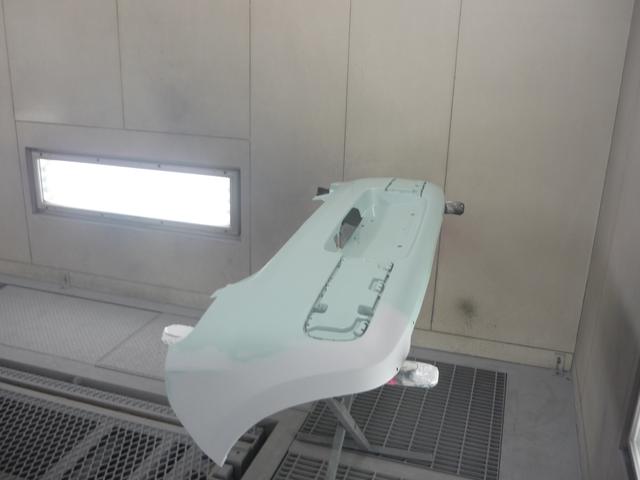 スズキ　アルトラパン　フロントバンパー、リアバンパー修理　右前方側面板金塗装修理