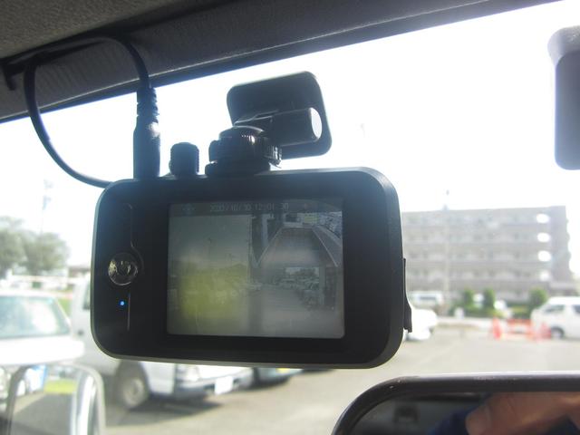 イスズ　エルフ　車検整備　ドライブレコーダー取付　島田市のトータルカーサービス