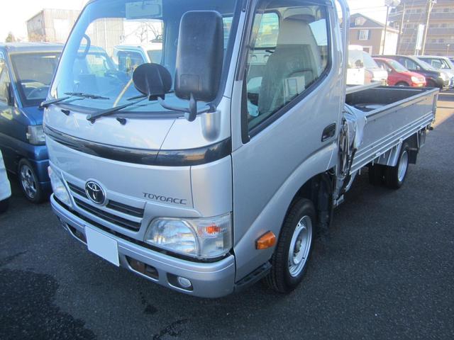 トヨタ トヨエース スタッドレスタイヤ、ホイールセット取付 トヨタ トヨエース スタッドレスタイヤ、ホイールセット取付