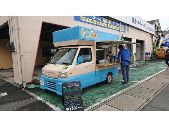 スタッフ紹介3