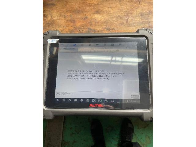 ＢＭＷ　１シリーズ　ミッション・駆動系修理・整備
オートマオイルパン交換　トルコン太郎によるオートマオイル圧送交換