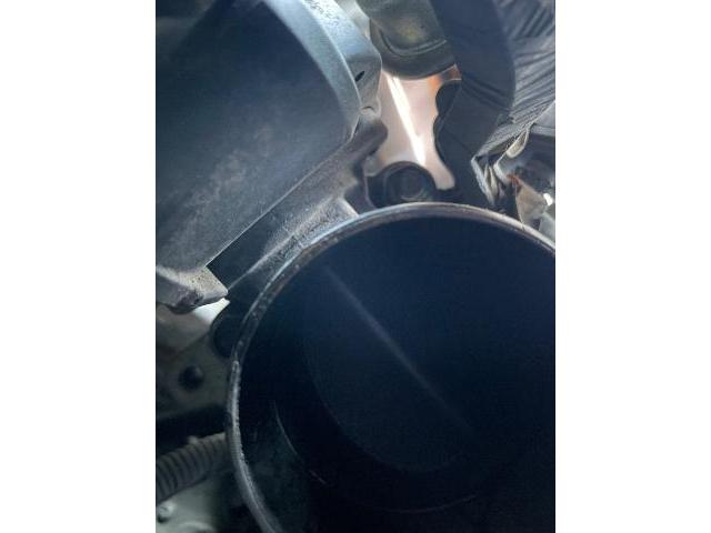 トヨタ　ハイエースバン　吸排気系修理・整備　Wynn&rsquo;sマルチサーブ施工　