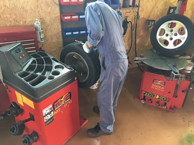 オッティのタイヤと、ファンベルトの交換をしました。