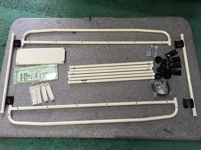 ご購入頂いたココアの納車前にルーフキャリアの取付をさせて頂きました。