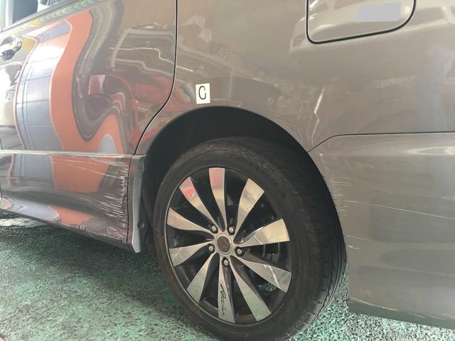 ノアの鈑金塗装をさせて頂きました。