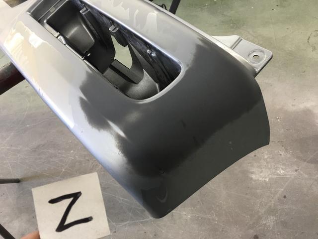 ハイゼットカーゴのバンパー修理をさせて頂きました。