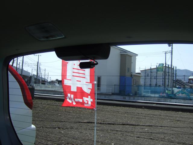 ご購入頂いたライフの納車前にドライブレコーダーの取付をさせて頂きました。