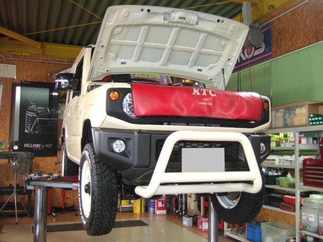 ご購入頂いたジムニーの納車整備（法定点検）をさせて頂きました。
