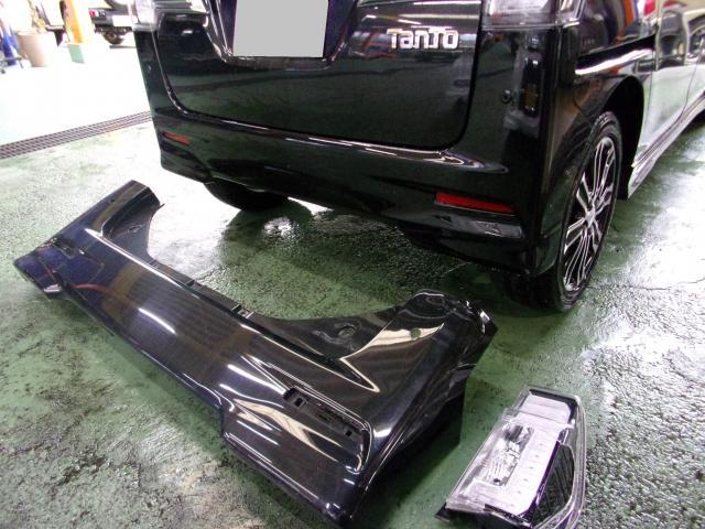 タントの鈑金塗装をさせて頂きました。