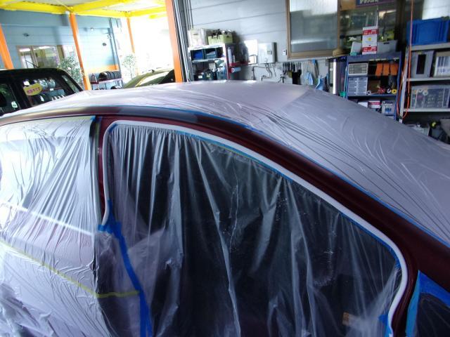 ヴィッツの鈑金塗装をさせて頂きました。