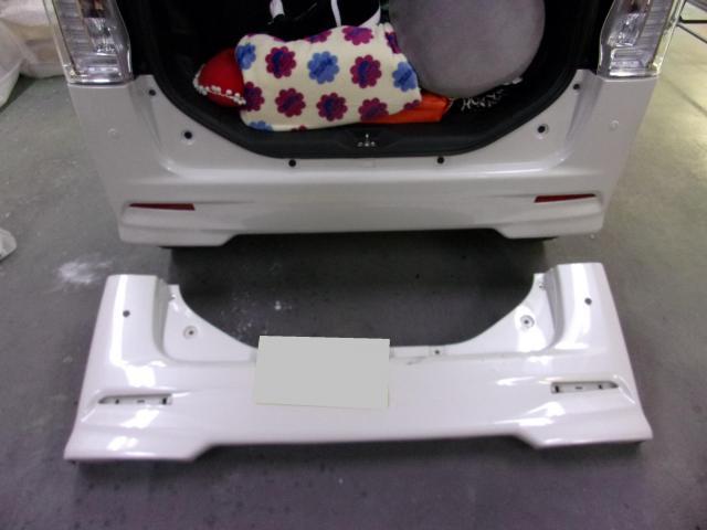 タントの鈑金塗装をさせて頂きました。