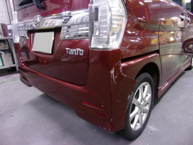 タントの鈑金塗装をさせて頂きました。
