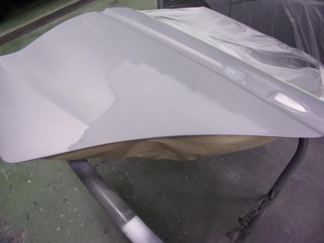 フィットの鈑金塗装をさせて頂きました。
