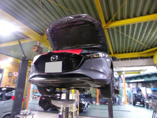 ＭＡＺＤＡ３のオイル交換をさせて頂きました。
