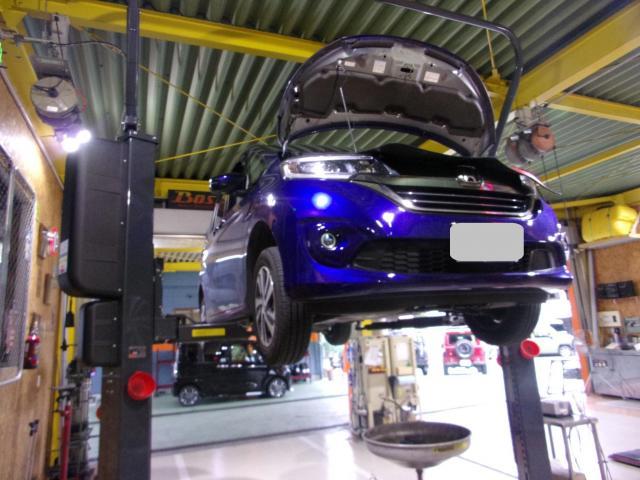 フリードのオイル交換をさせて頂きました。
