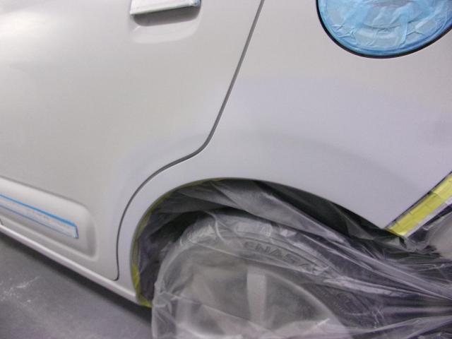 アルトの鈑金塗装をさせて頂きました。