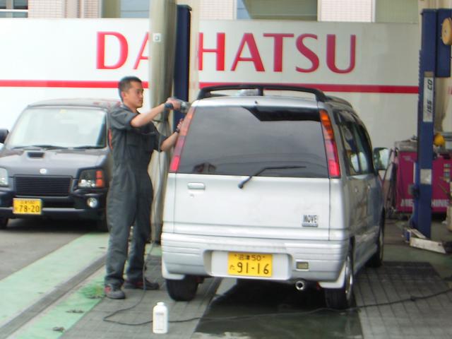 スタッフ紹介3