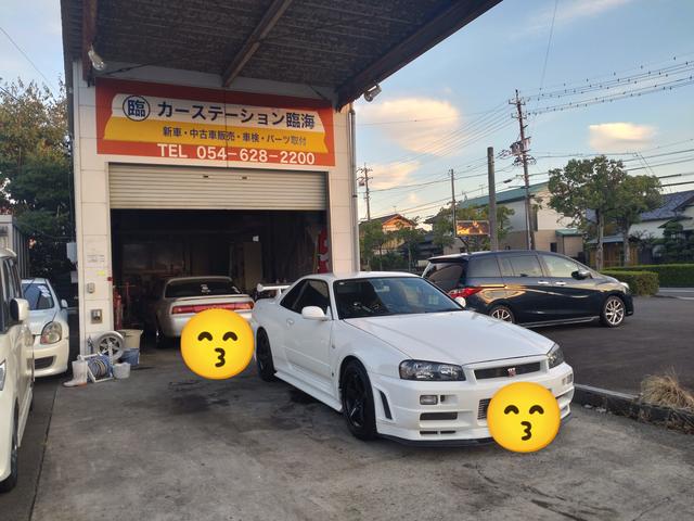 スタッフ紹介3