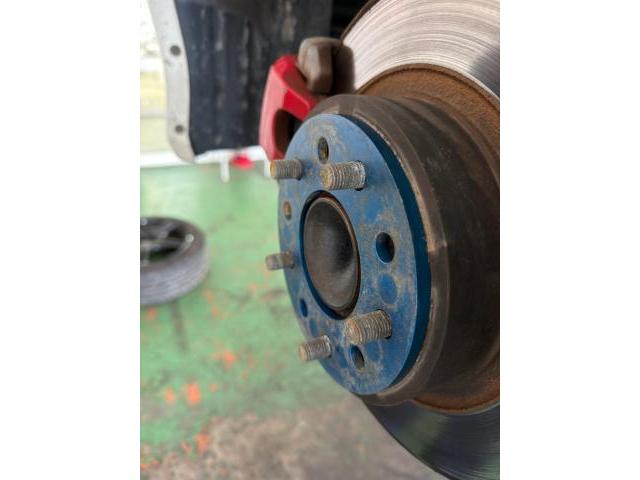 ホンダ　シビックタイプR リアハブボルト交換