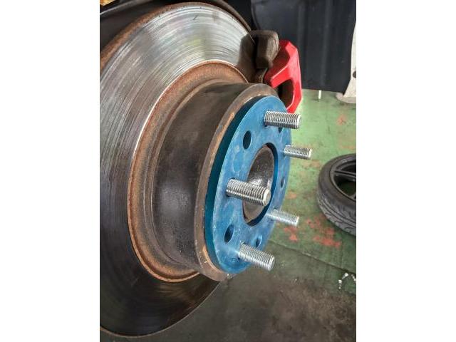 ホンダ　シビックタイプR リアハブボルト交換