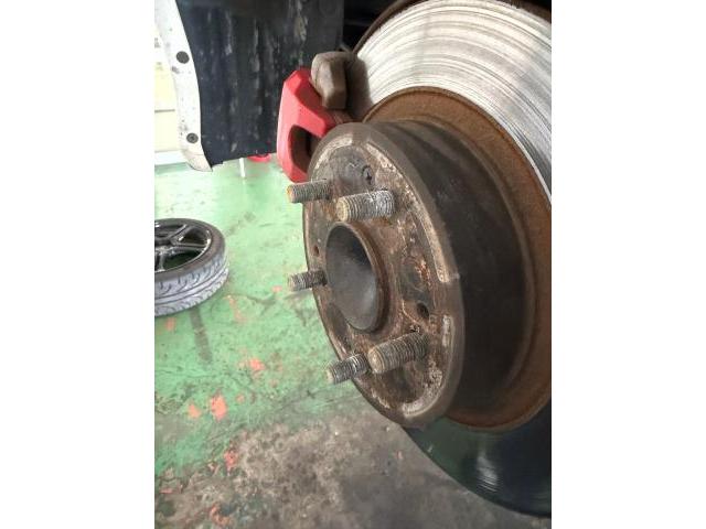 ホンダ　シビックタイプR リアハブボルト交換