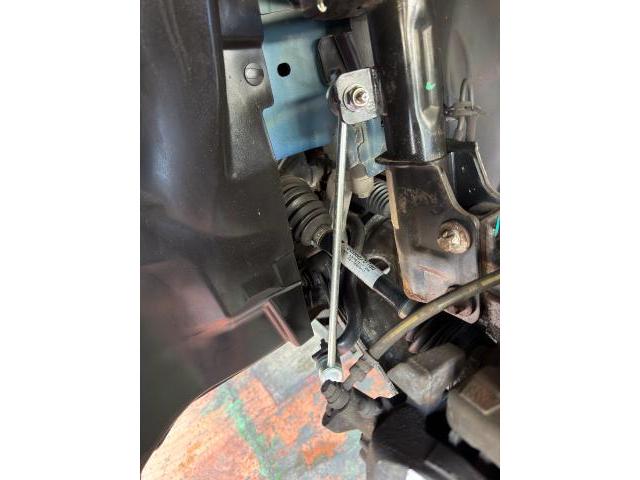 プジョー　３００８　スタビリンクロッド交換