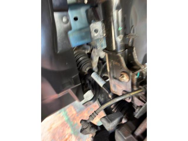 プジョー　３００８　スタビリンクロッド交換