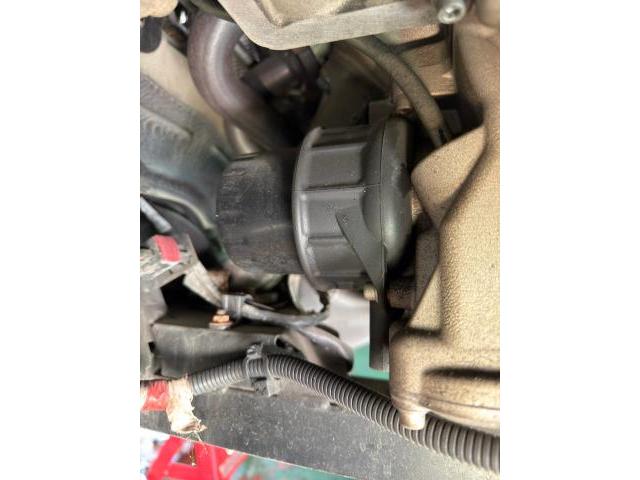 マセラティ　クアトロポルテ　オイル交換 ダンパー交換