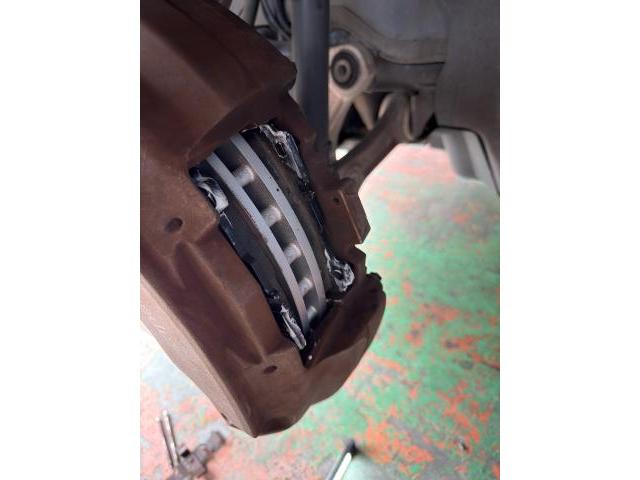 メルセデス・ベンツ　E220d 車検整備
