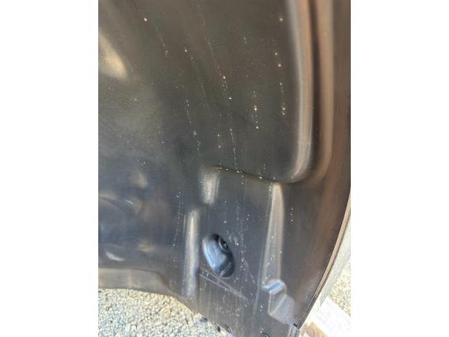 メルセデス・ベンツ E220d ウォッシャータンク修理