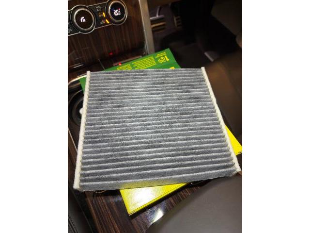 レンジローバー ヴォーグ  エアコンフィルター交換