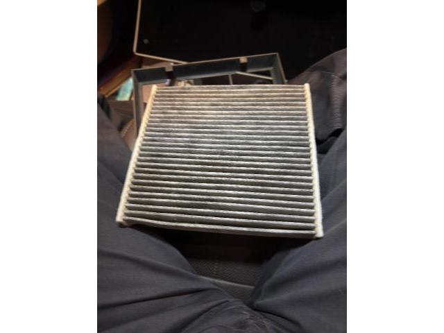 レンジローバー ヴォーグ  エアコンフィルター交換