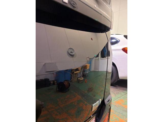 トヨタ　ヴォクシー　ガラスコーティング